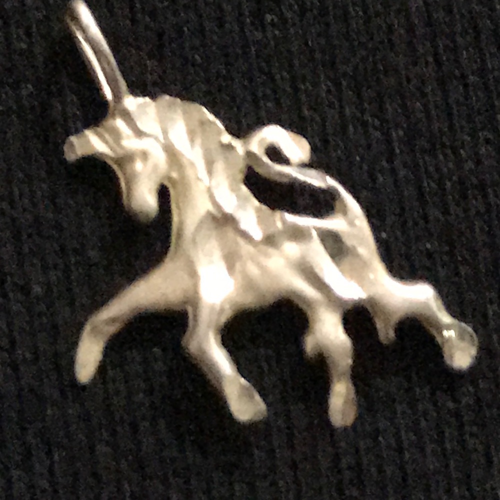 Vintage Unicorn 925 Diamond Cut Sterling Silver PNDT/Charm - Picture 5 of 10